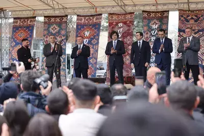 Президент и премьер Грузии поздравили азербайджанцев с Новрузом